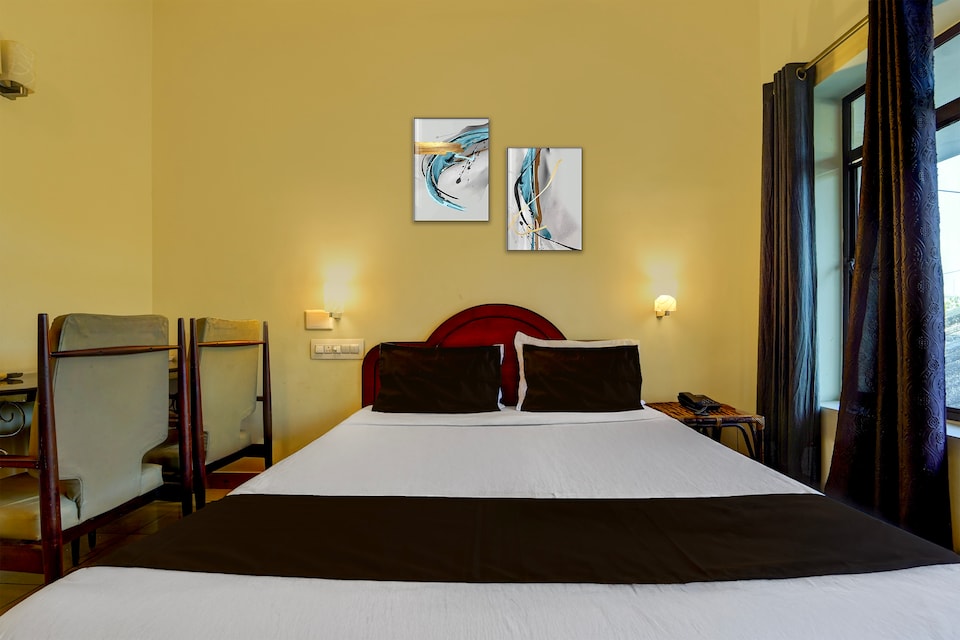 Super Townhouse Willingdon Island Formerly Maruthi Tourist Home, Kochi Fort, Kochi