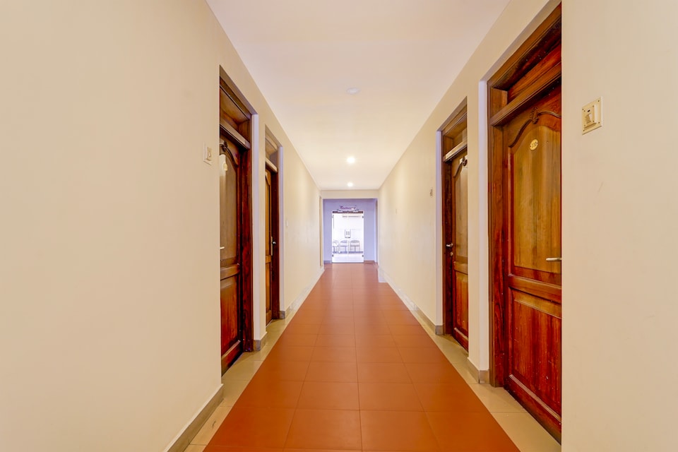 Townhouse Willingdon Island Formerly Maruthi Tourist Home, Kochi Fort, कोच्चि