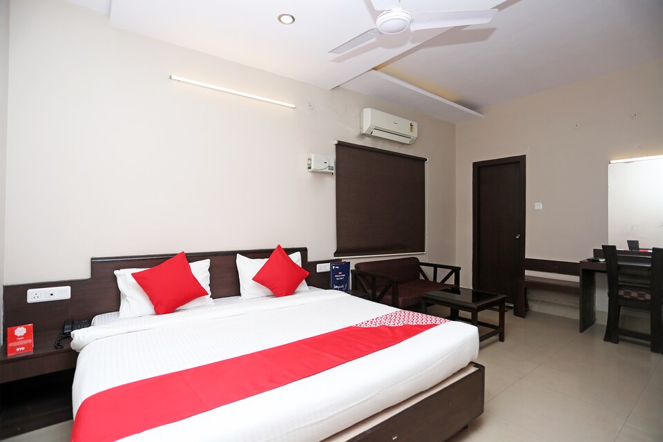 OYO 7650 Park Inn Boring Road, Boring Road Patna, Patna