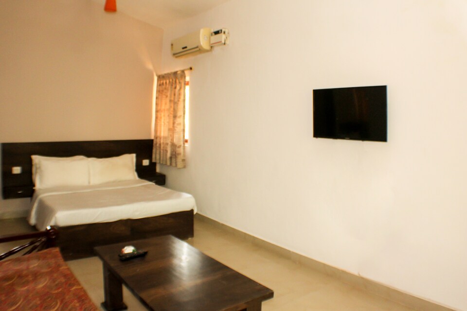 OYO 7651 StayOut near Candolim Beach, Candolim Goa, Goa
