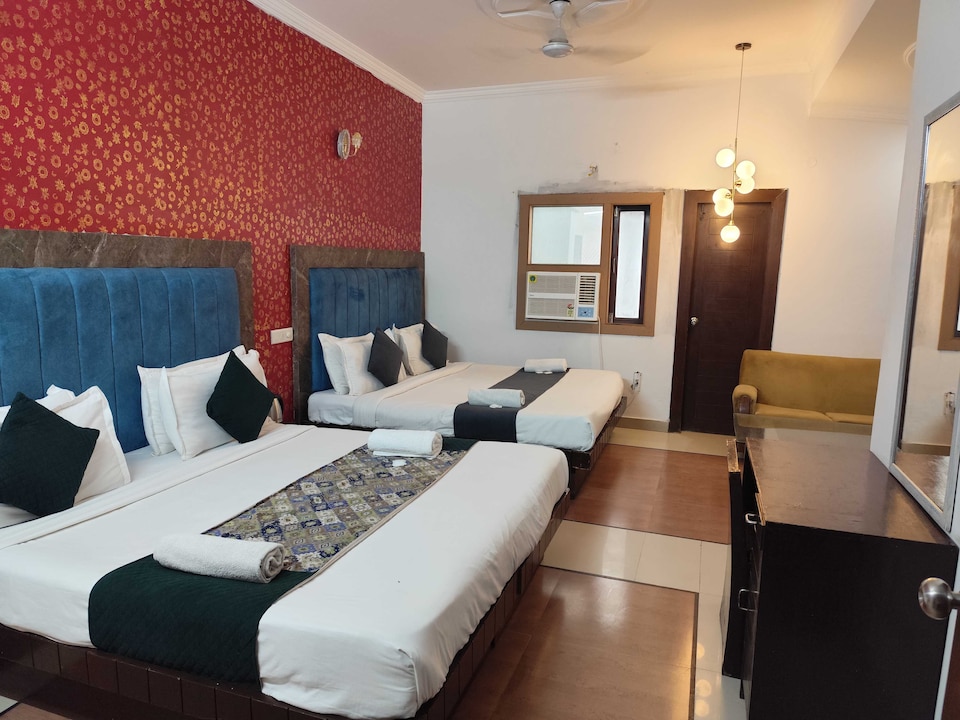 Hotel O Kari Plaza, Airport Delhi, Delhi Transit
