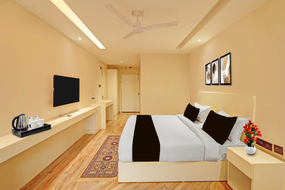 Hotel O Kari Plaza, Airport Delhi, Delhi Transit