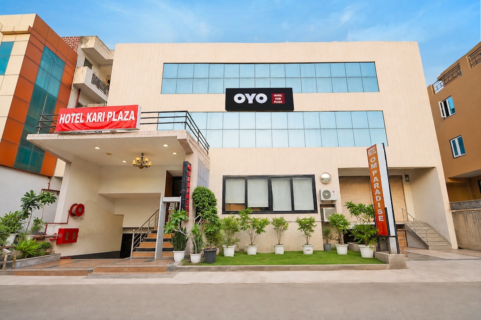 Hotel O Kari Plaza, Airport Delhi, Delhi Transit