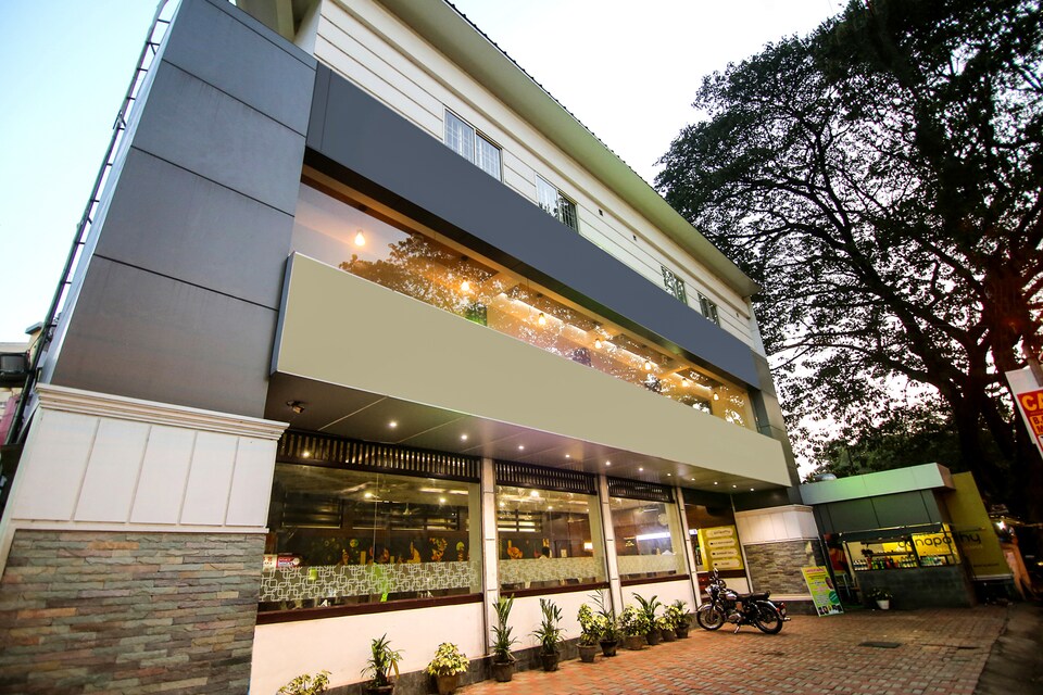 OYO 7657 Hotel Sree Ganapathy, Kakkanad Kochi, Kochi