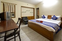 OYO Hotel Vn Guest House Near Shilparamam