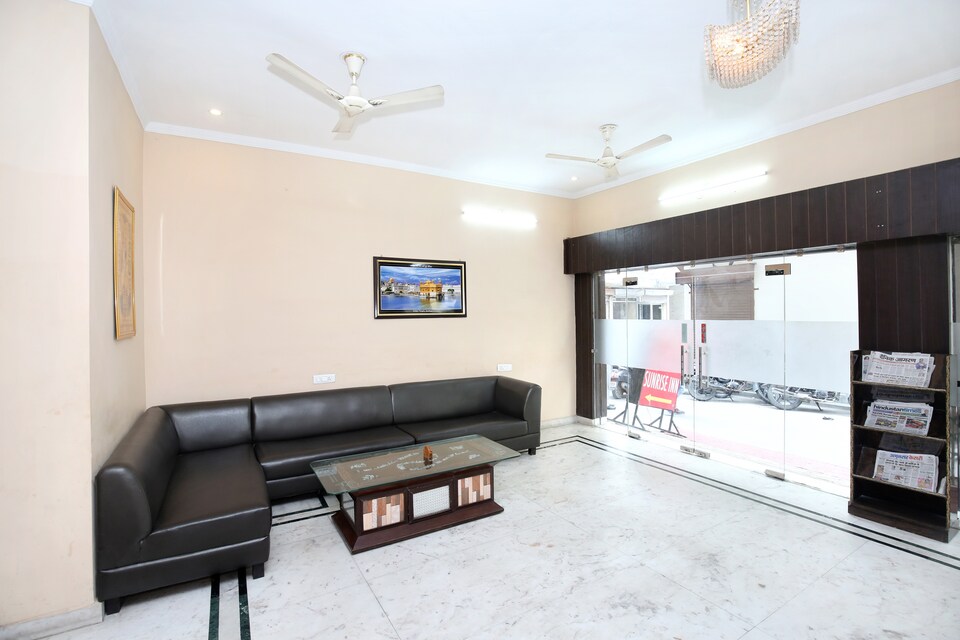 OYO 7676 Golden Sunrise Inn, Railway Station Amritsar, Amritsar