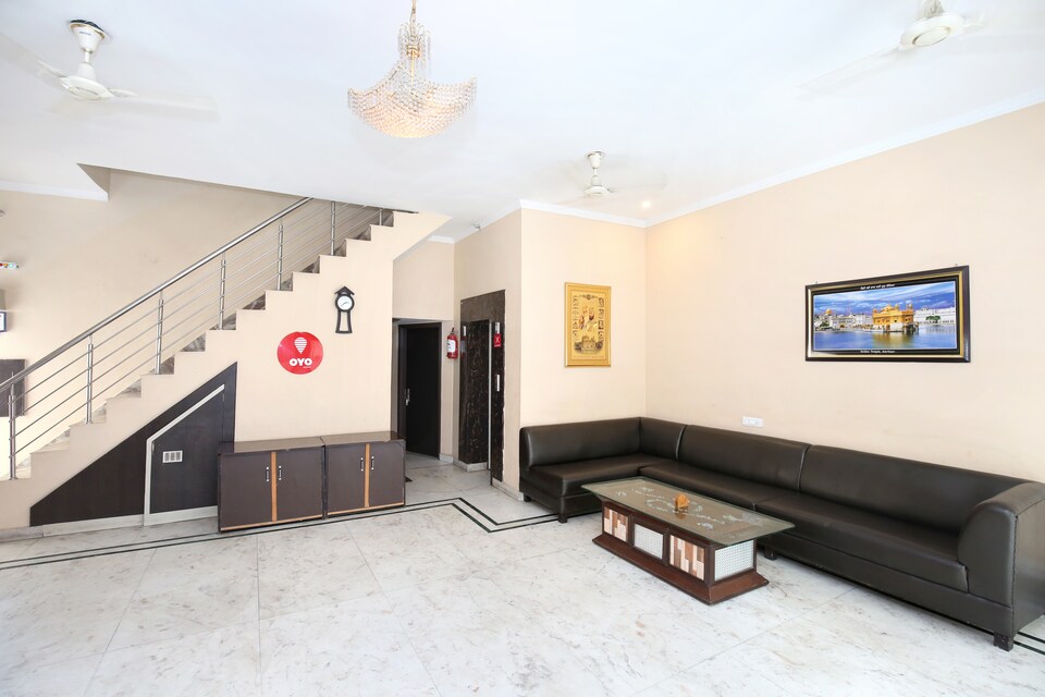 OYO 7676 Golden Sunrise Inn, Railway Station Amritsar, Amritsar