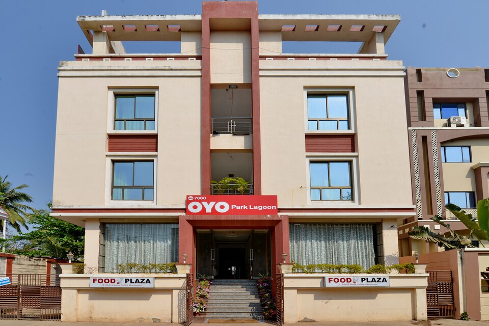 OYO 7680 Park Lagoon, CT Road Puri, Puri