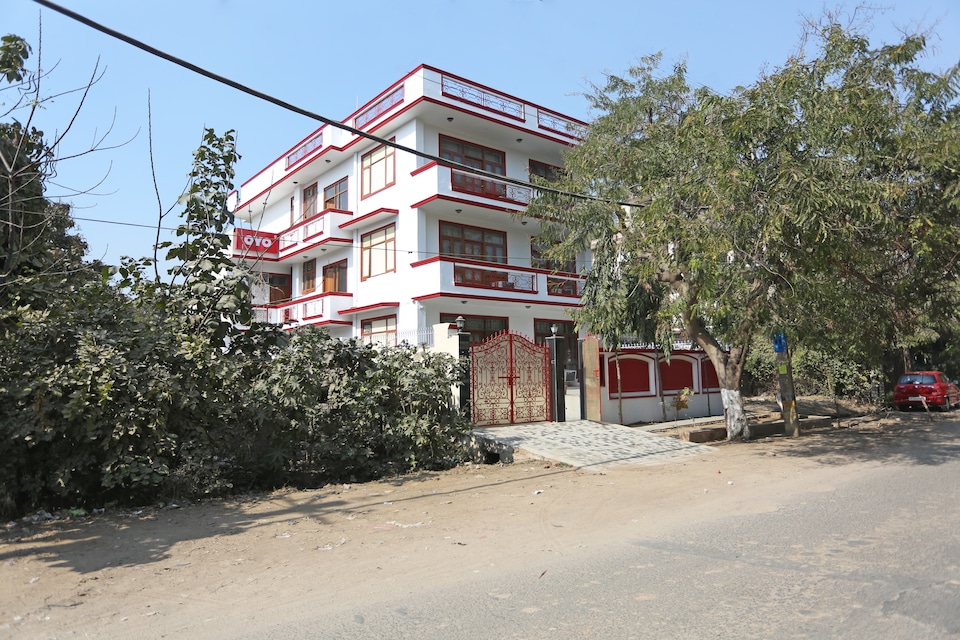 OYO 7685 Bird house, Cyber City Extension, Gurgaon