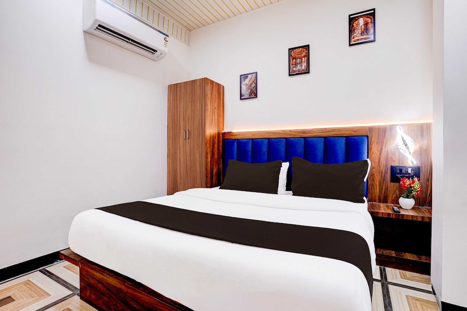 Super HOTEL SAFRON SUITE , Airport Delhi, Delhi Transit