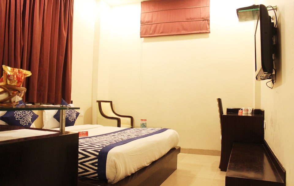 OYO 1119 Hotel Royal Park, Indirapuram Ghaziabad, Ghaziabad