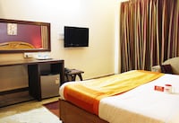 OYO Galleria Near Kingdom Of Dreams