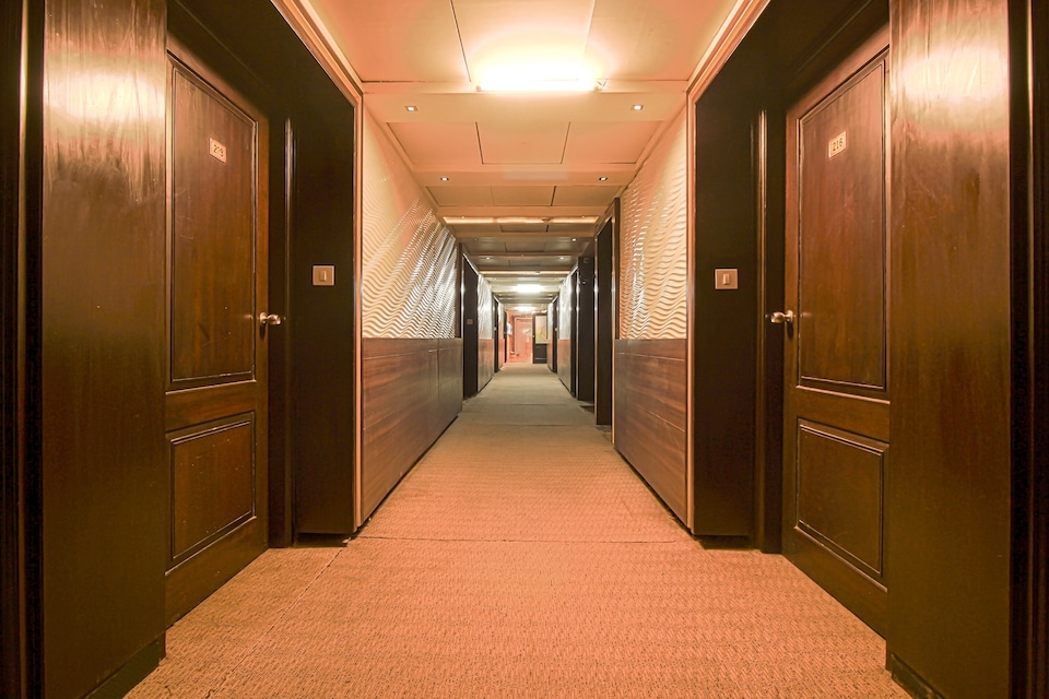 OYO Hotel Diva Residency Near Nayandahalli Metro Station, Majestic Bangalore, Bangalore