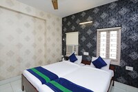 OYO Hotel Bengal Inn Near Mani Square