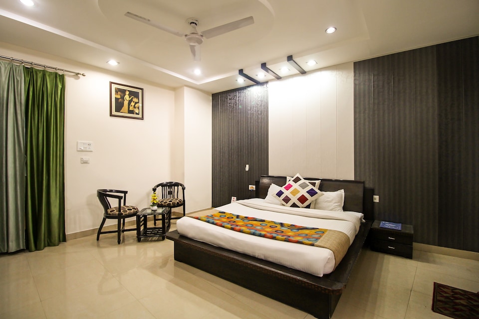 OYO 7806 Hotel Corbett Plaza,  Peerumadara, Corbett-Ramnagar