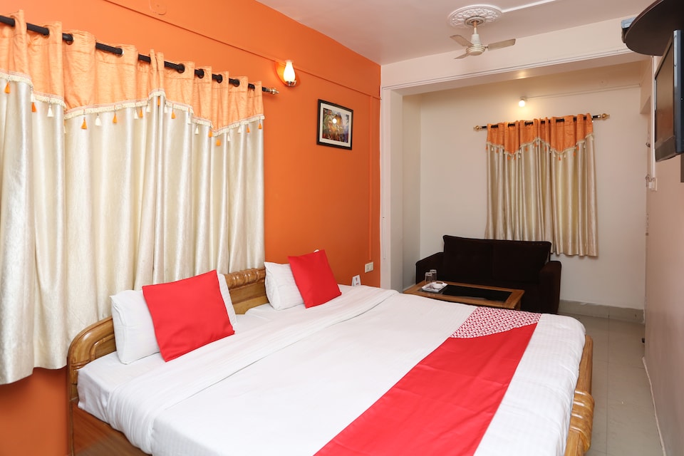 Hotel O New Mega Palace, Gandhi Maidan Patna, Patna