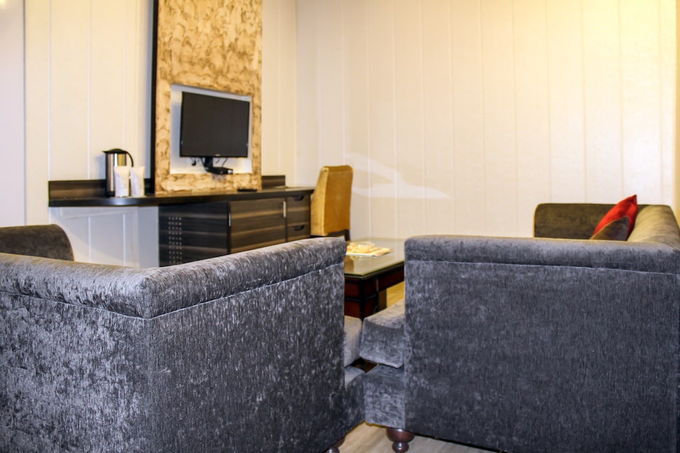 OYO 7860 Royal Paradise, Karnal, Karnal