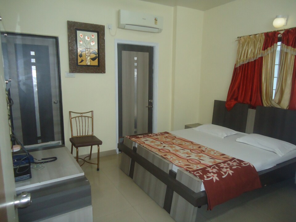 OYO 7865 Sony Palace, Kolhapur, Kolhapur