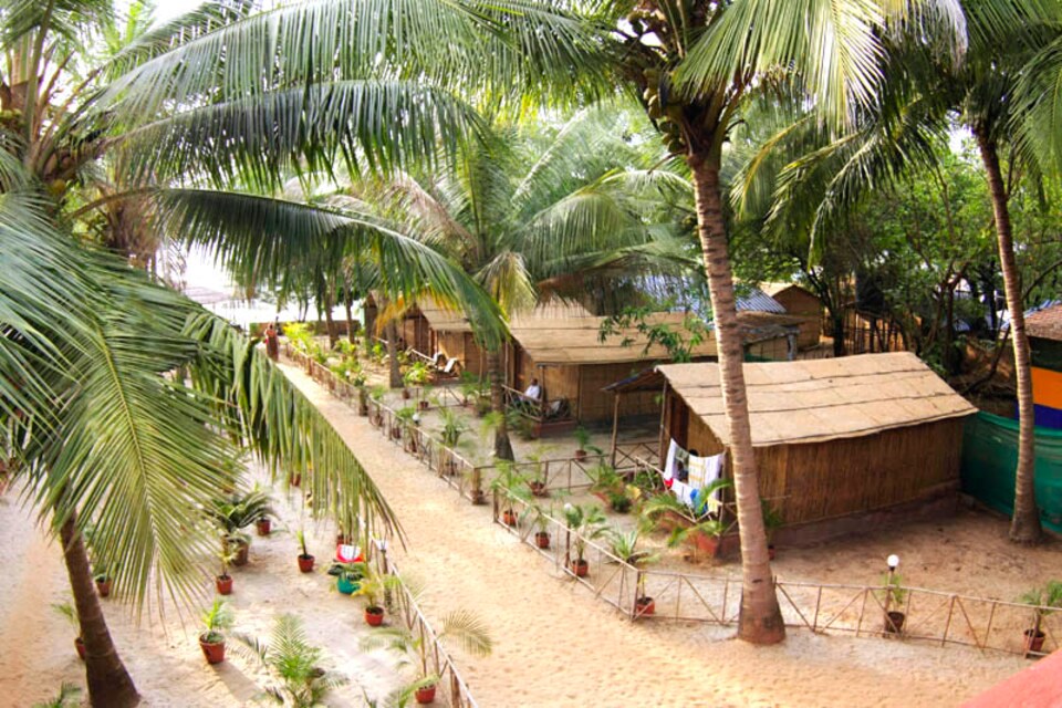 OYO 7873 StayOut near Ashvem Beach, Anjuna Vagator Goa, Goa