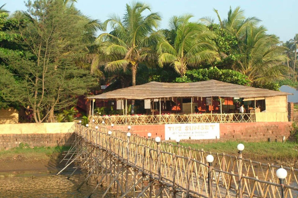 OYO 7873 StayOut near Ashvem Beach, Anjuna Vagator Goa, Goa