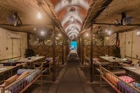 OYO Golden Tulipz Boutique Hotel Near Chhatrapati Shivaji International Airport