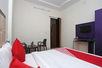 OYO Hotel Namo Palace