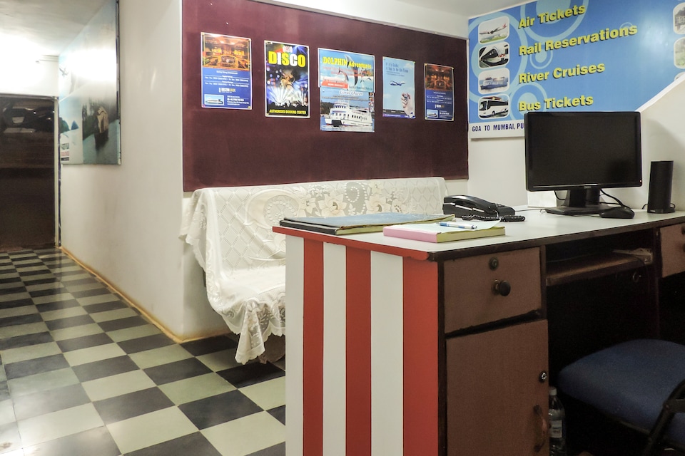 OYO 7908 StayOut Wave Beach Hotel Compact, Panjim Goa, Goa