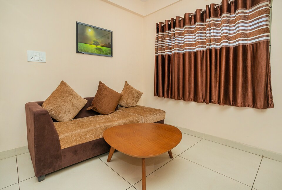 OYO 7918 Home Apartment The Premium Services, Indiranagar Bangalore-II, Bangalore