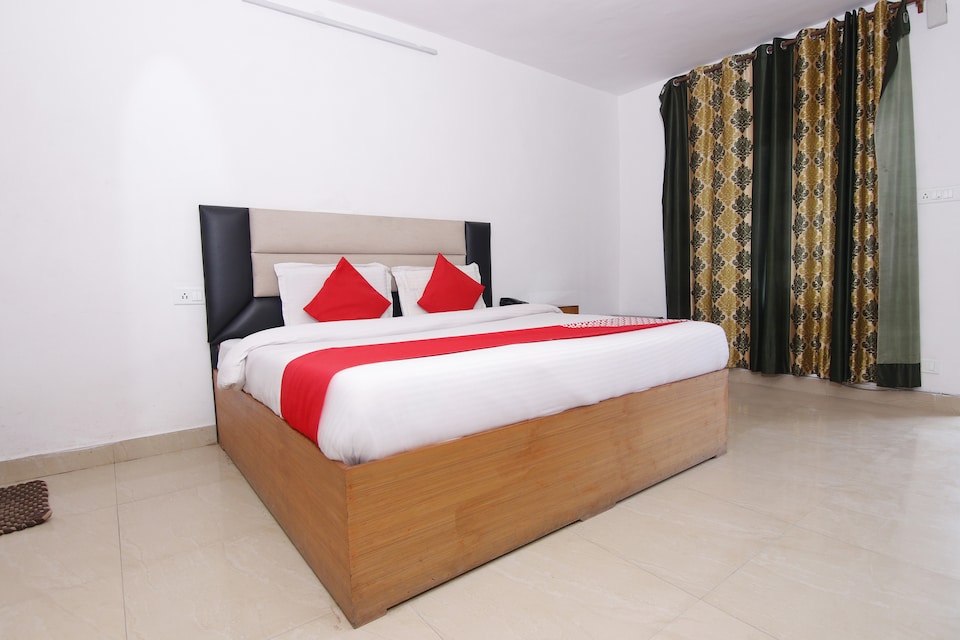 OYO 7922 Hotel Jasmine, Dalhousie, Dalhousie