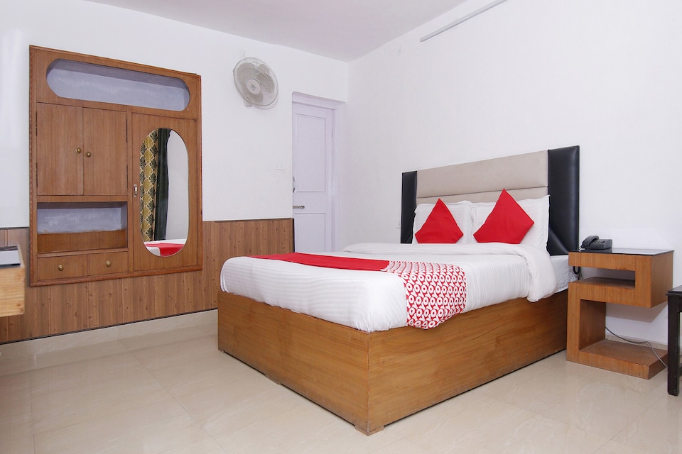 OYO 7922 Hotel Jasmine, Dalhousie, Dalhousie