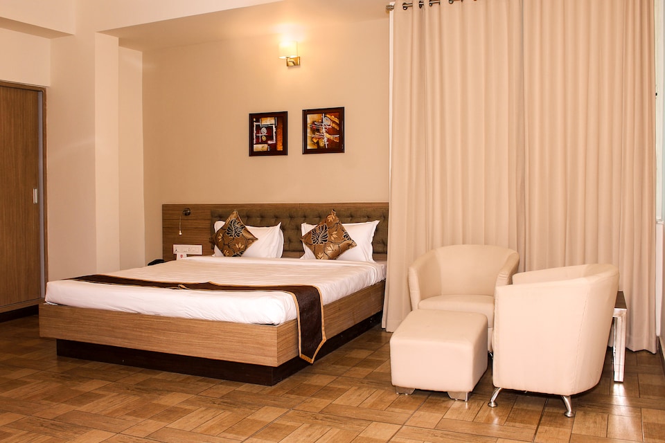 OYO 7925 Hotel Genista Inn, Lalpur, Ranchi