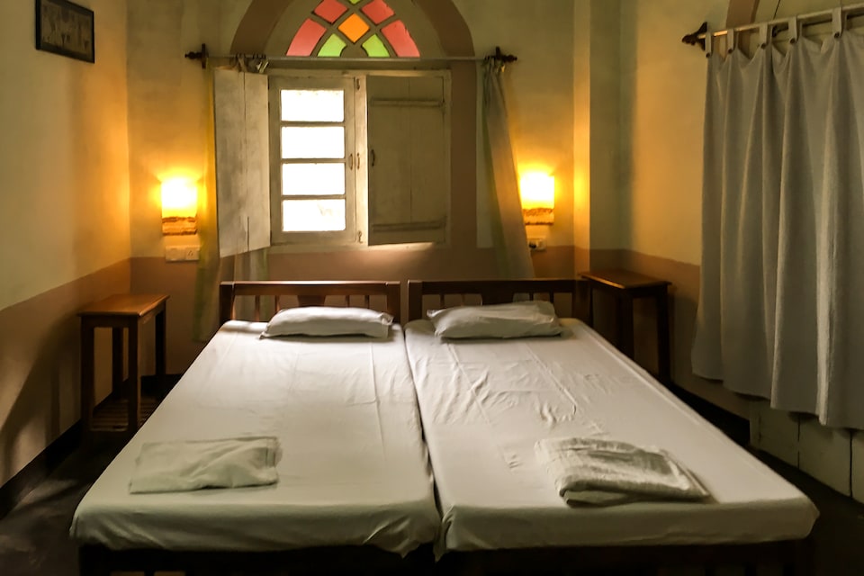 OYO Hotel 7960 Stayout Royal Phoenix Inn, Panjim Goa, Goa