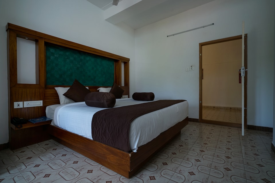 OYO 7966 Laacienekkas Valley Resort, Anachal, Munnar