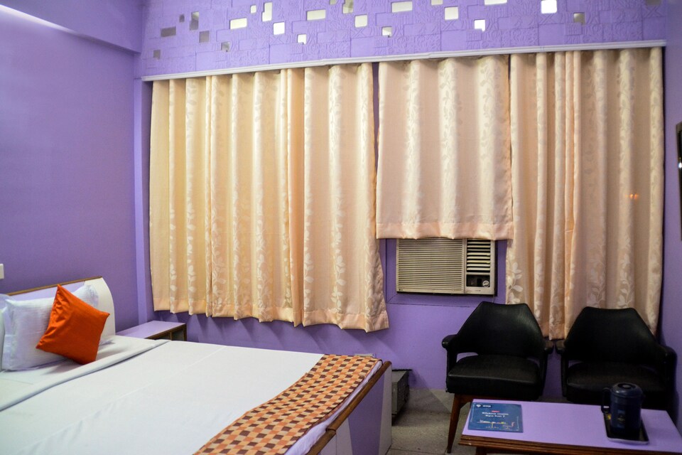 OYO 7969 near Lalpur Chowk, Lalpur, Ranchi