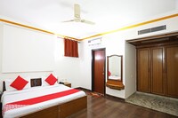 OYO Hotel Duke Palace