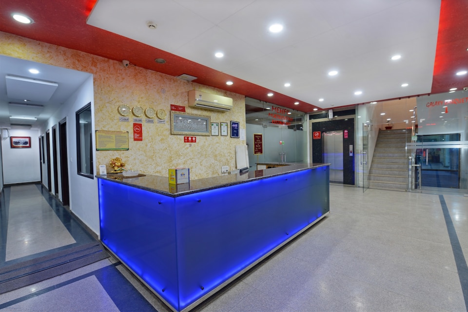 Capital O 9367 HOTEL GALAXY, Fatehabad Road, Agra
