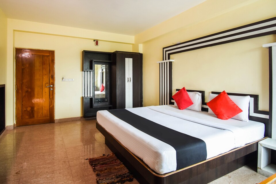 OYO 8000 MJ Residency, CT Road Puri, Puri