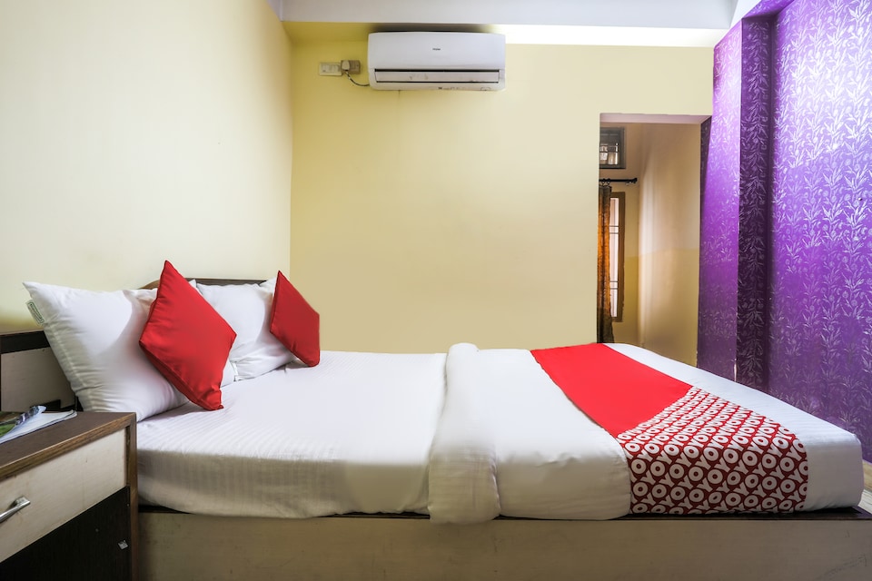 Capital O 5543 Hotel Fortune , Ulubari Guwahati, Guwahati