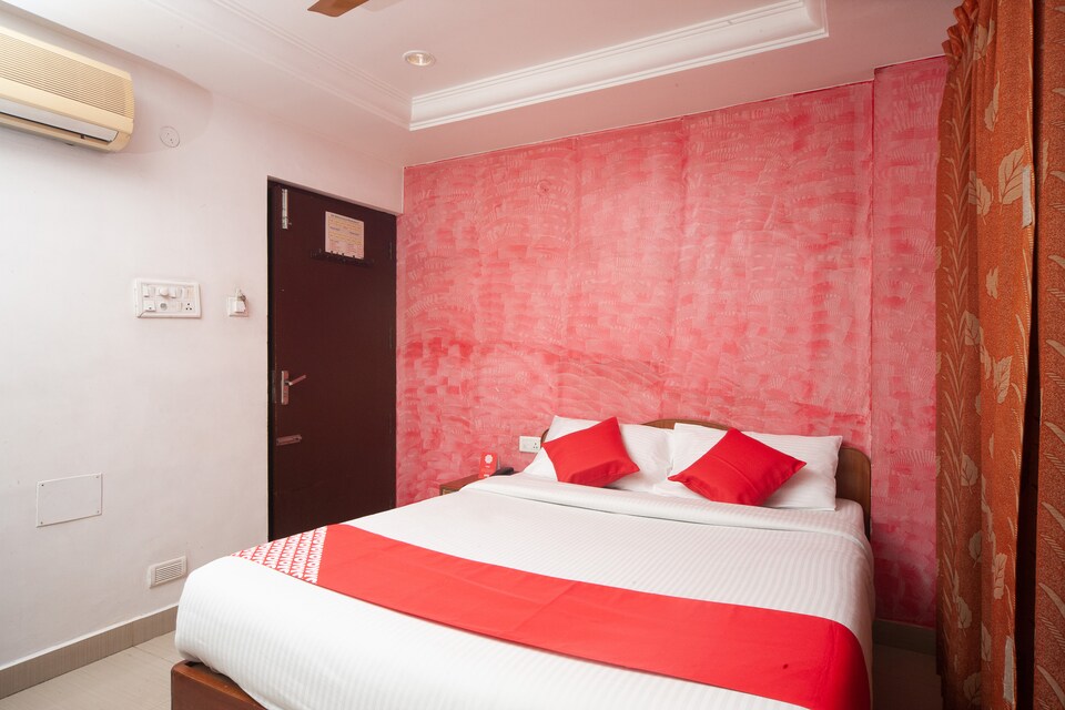 Oyo 8042 Hotel Krish, Vellore, Vellore