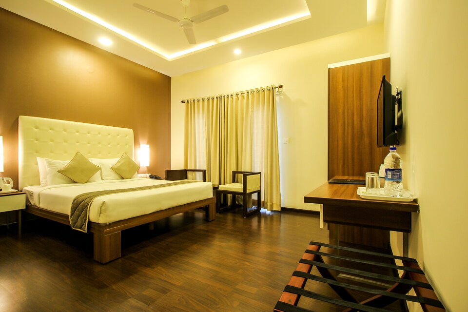 OYO 8045 Crest Hotel, RT Nagar, Bangalore