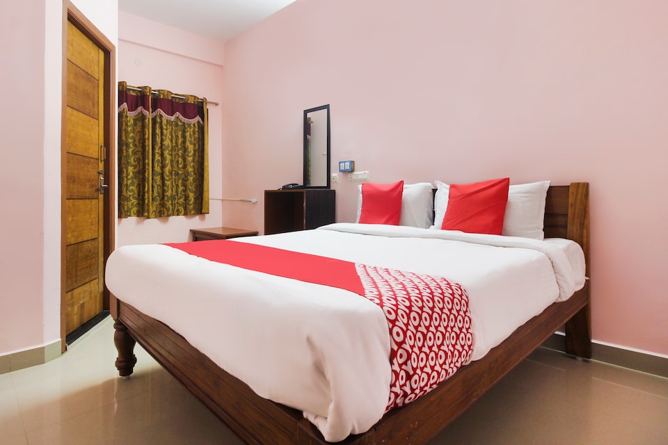 OYO Banu Residency, Vellore City, Vellore