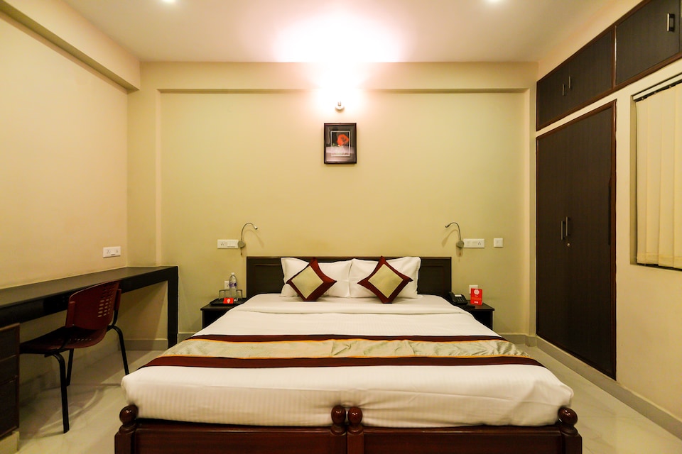 OYO 8062 Raj Residency Chrompet, Airport Chennai, Chennai