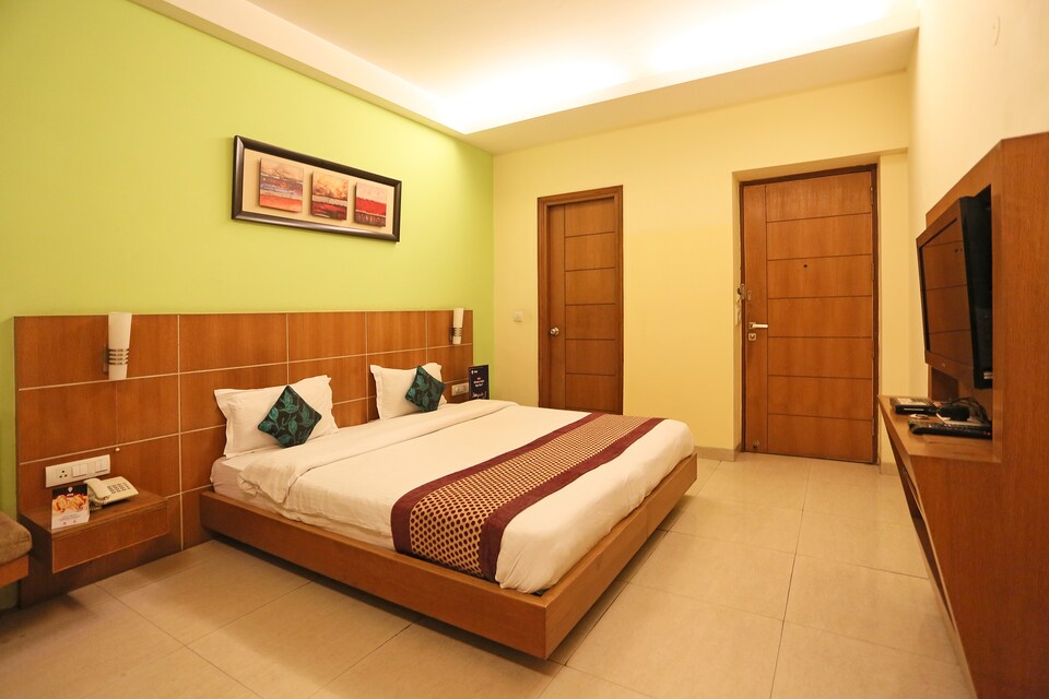 OYO 8070 CO Inn, Cyber City, Gurgaon