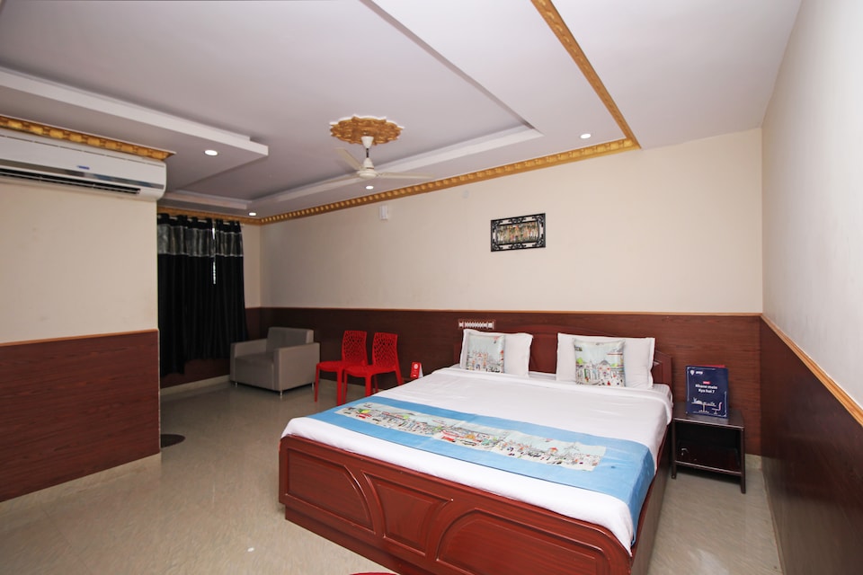 OYO 8090 Hotel President, Kushalnagar, Coorg