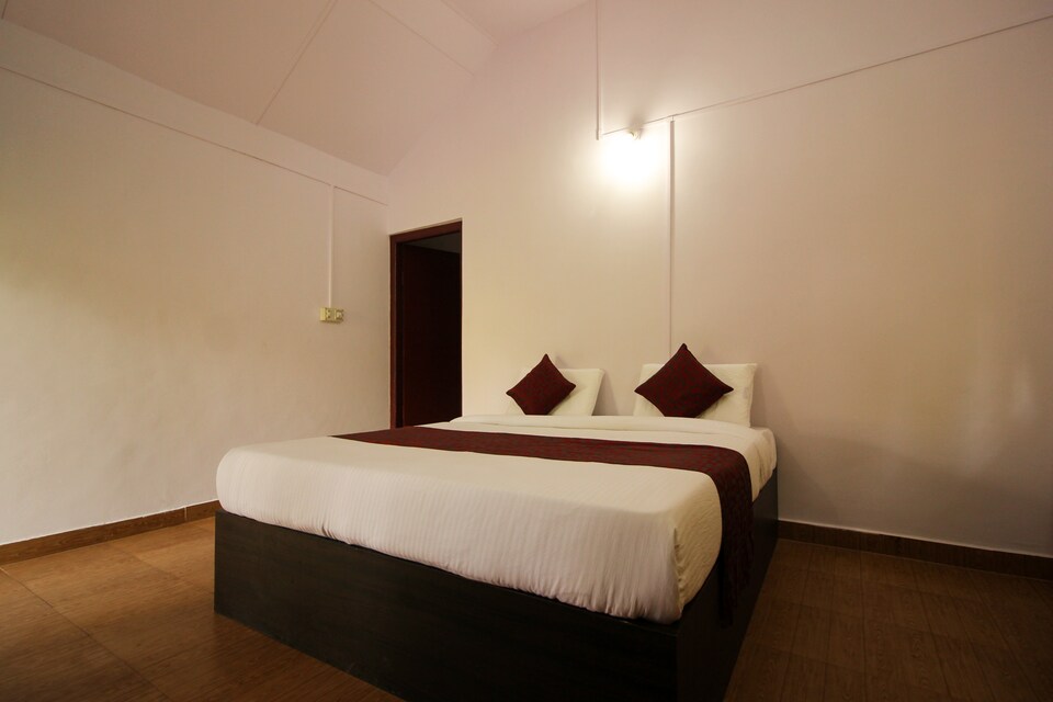 OYO 8091 Home Stay Jammabane Cottages, Kushalnagar, Coorg