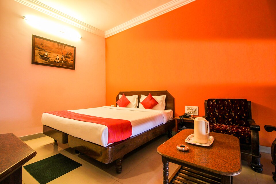 OYO 8092 Kannika International, Kushalnagar, कूर्ग