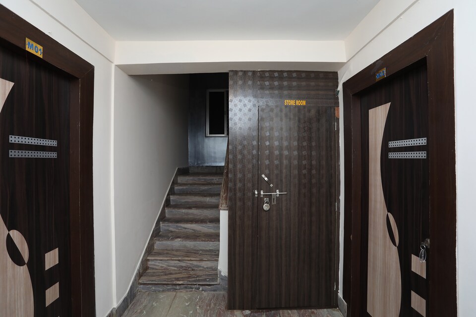 OYO 8098 Hotel Manohar palace, Baliapanda Puri, Puri