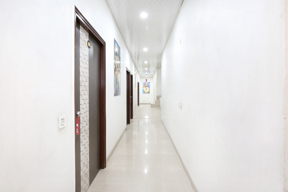 OYO 8105 Royale Guest House, Bus Stand Ludhiana, Ludhiana