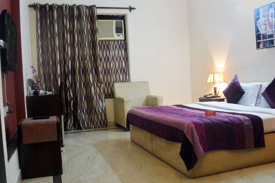 OYO 1149 Hotel Elite Pro, Huda 2, Gurgaon