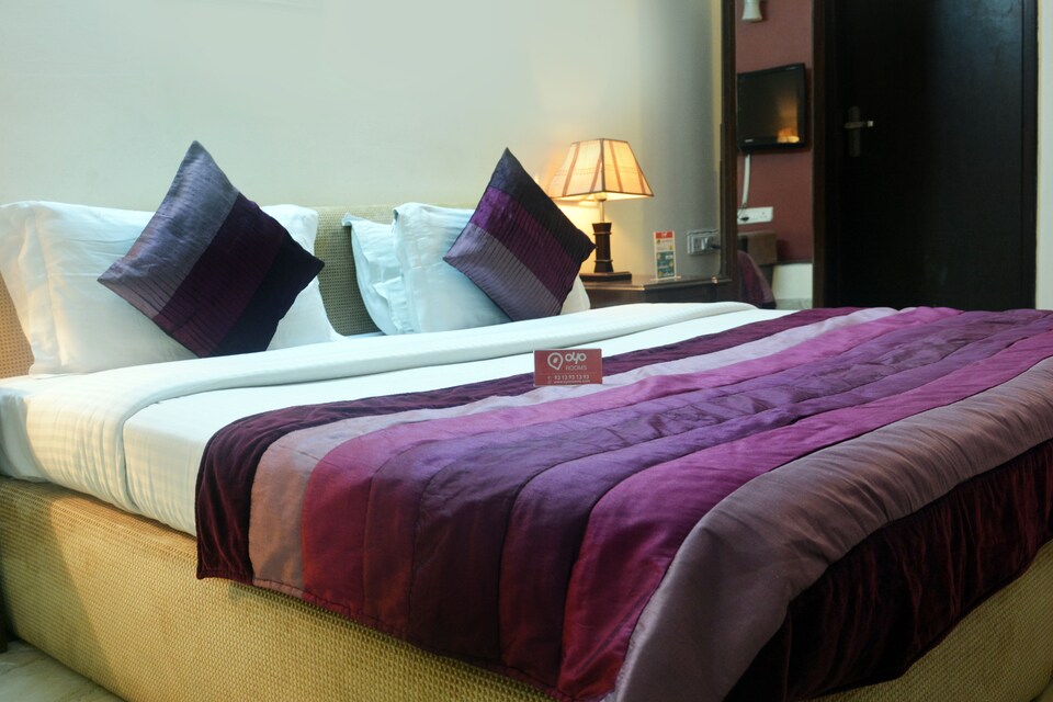 OYO 1149 Hotel Elite Pro, Huda 2, Gurgaon